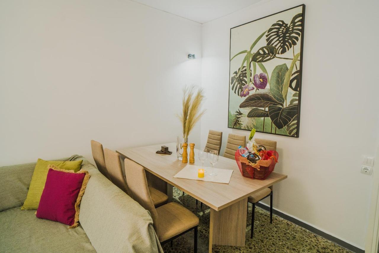 Green Apartment Ground Floor Feel Like Home Properties Saronida Экстерьер фото