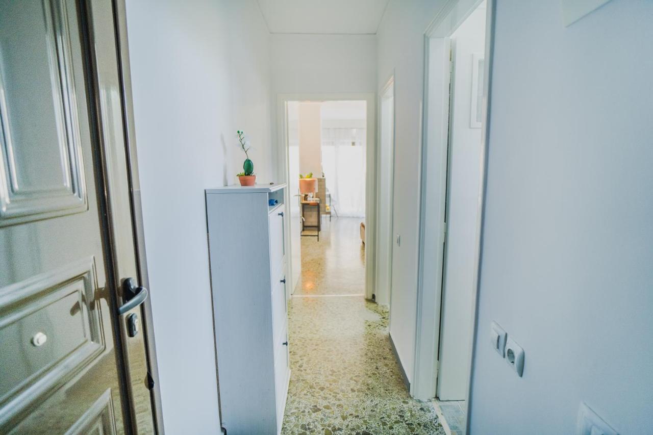 Green Apartment Ground Floor Feel Like Home Properties Saronida Экстерьер фото